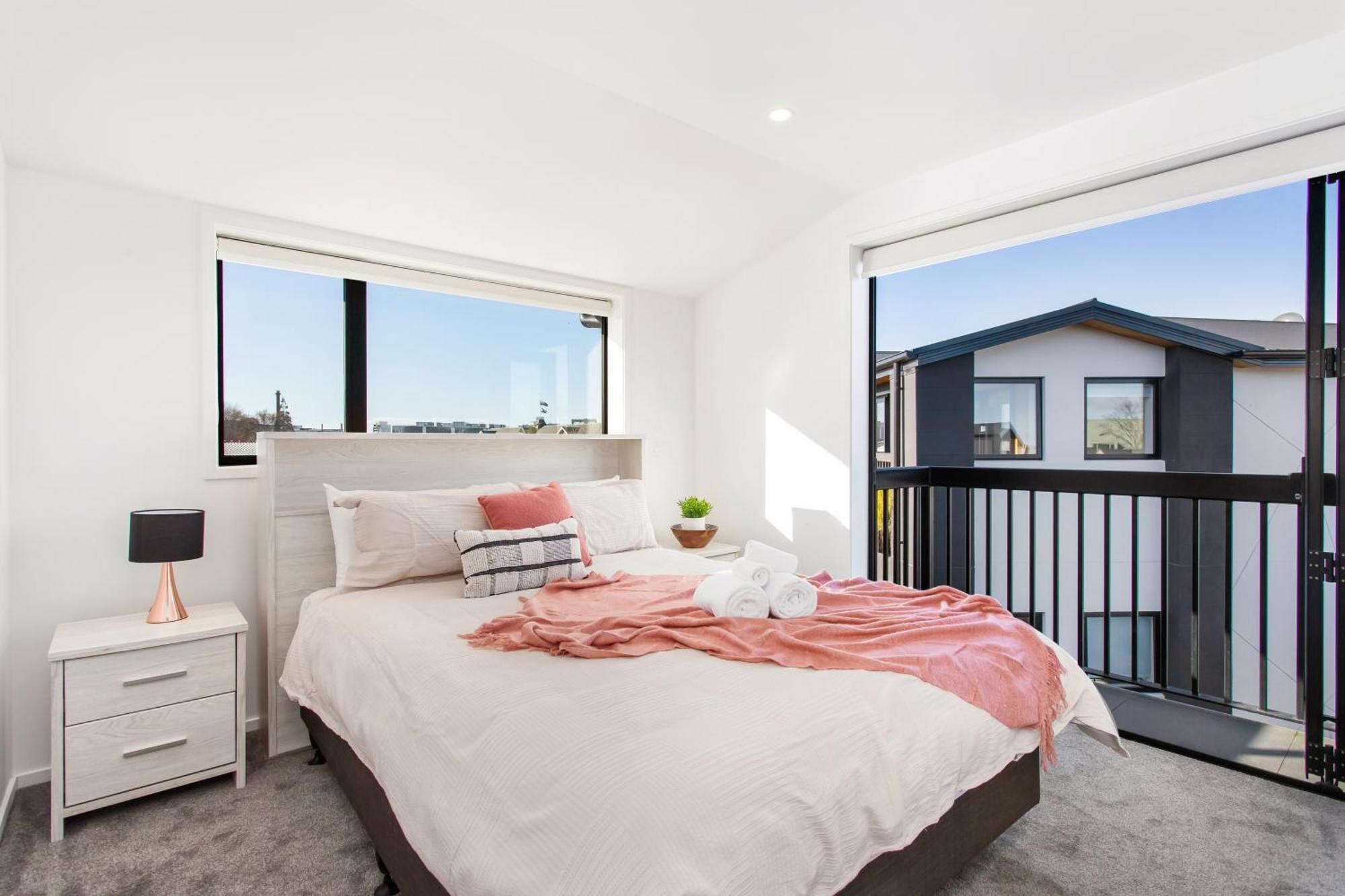 Penthouse Apartment Scenic Views-Spacious 2Br Christchurch Buitenkant foto